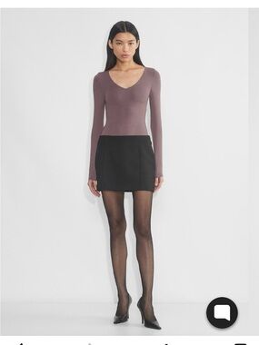 Aritzia
Contour Fixture Bodysuit Smoked Eggplant Size M